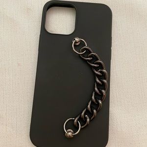 iPhone 12/12 pro case with chain